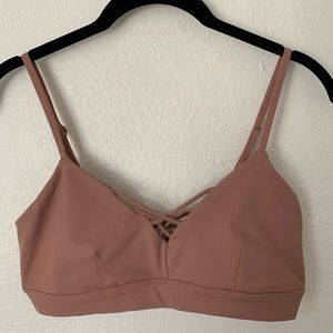 Alo yoga rose water interlace bra